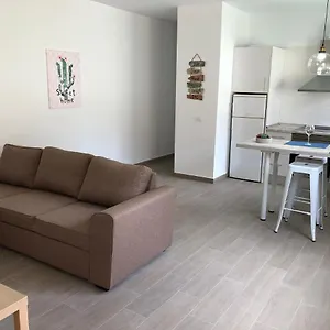 https://casa-en-la-laguna.in-canary-islands.com